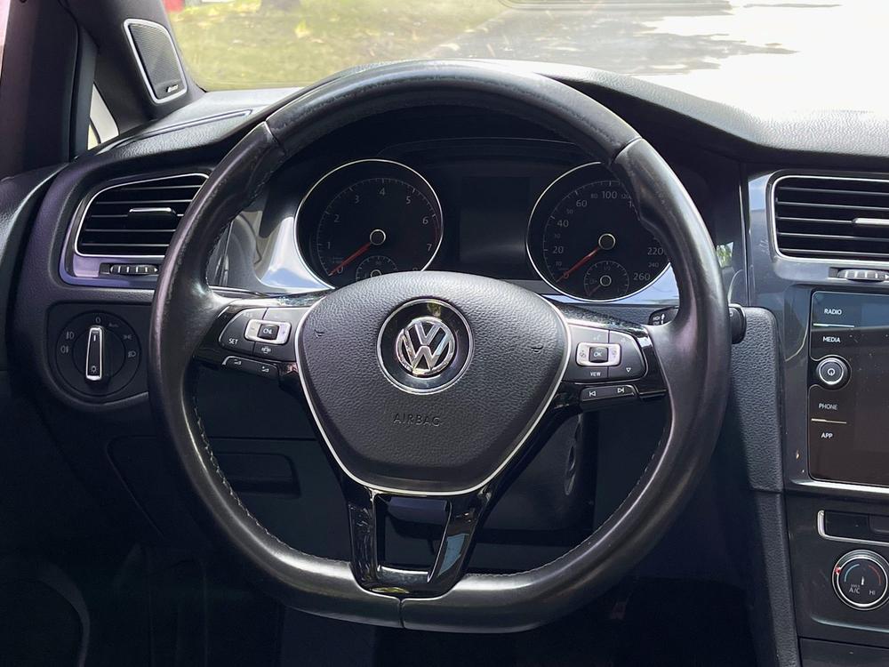 Volkswagen Golf 2019 #17 Volkswagen Golf 2019 car image #17