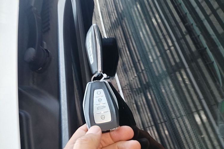 GEELY Emgrand L HiP 2022 car image #9