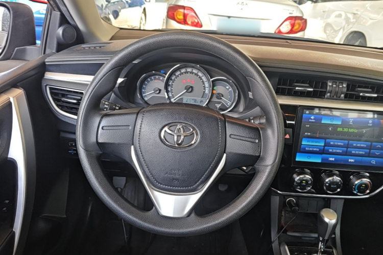 Toyota Corolla 2018 car image #15