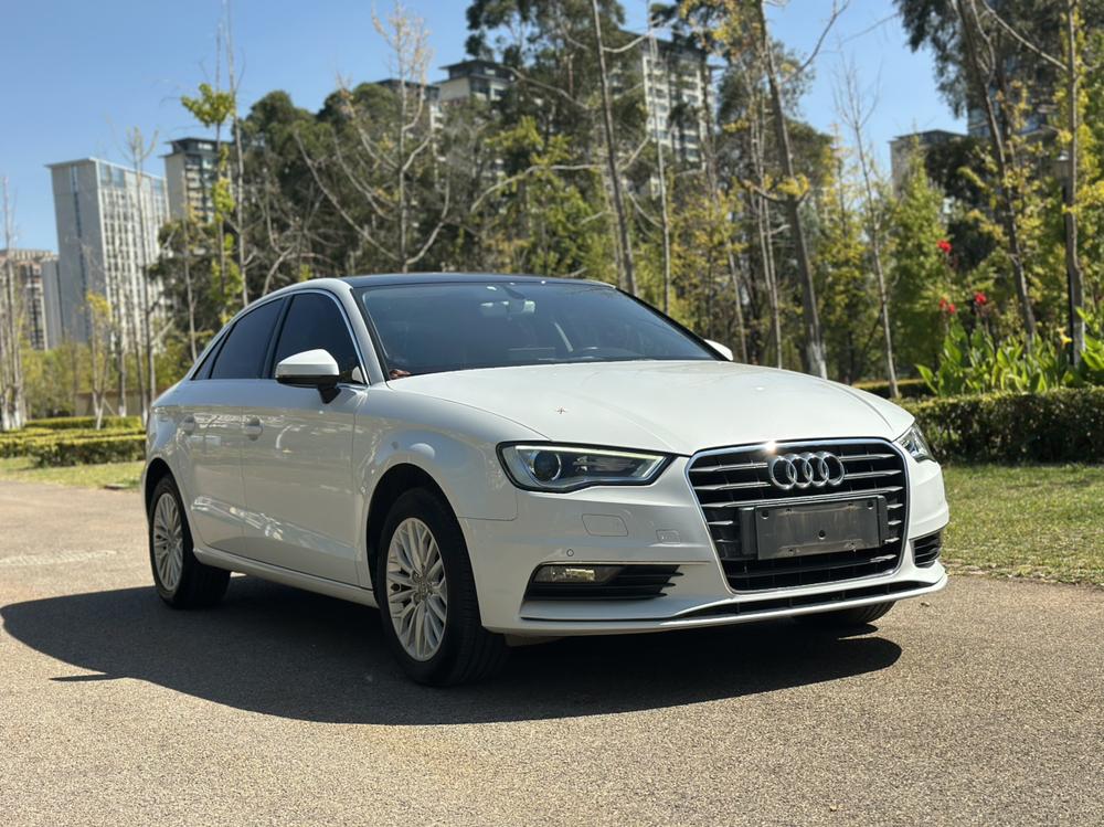 Audi A3 2016 car image #3