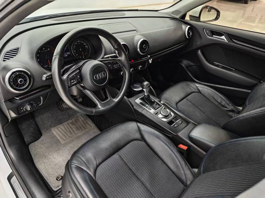 Audi A3 2018 car image #8