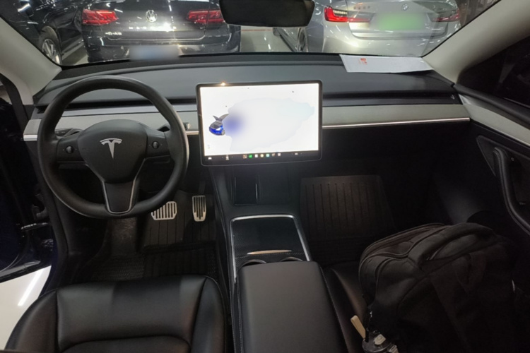 Tesla Model Y 2024 #10 Tesla Model Y 2024 car image #10