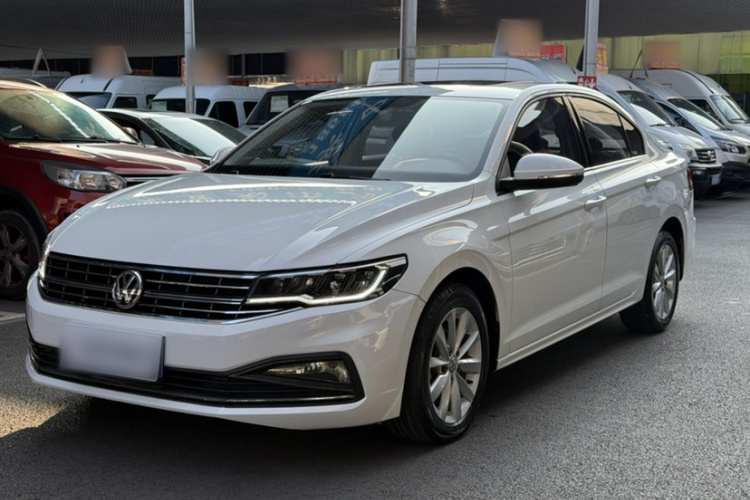 Volkswagen Bora 2018 car image #2