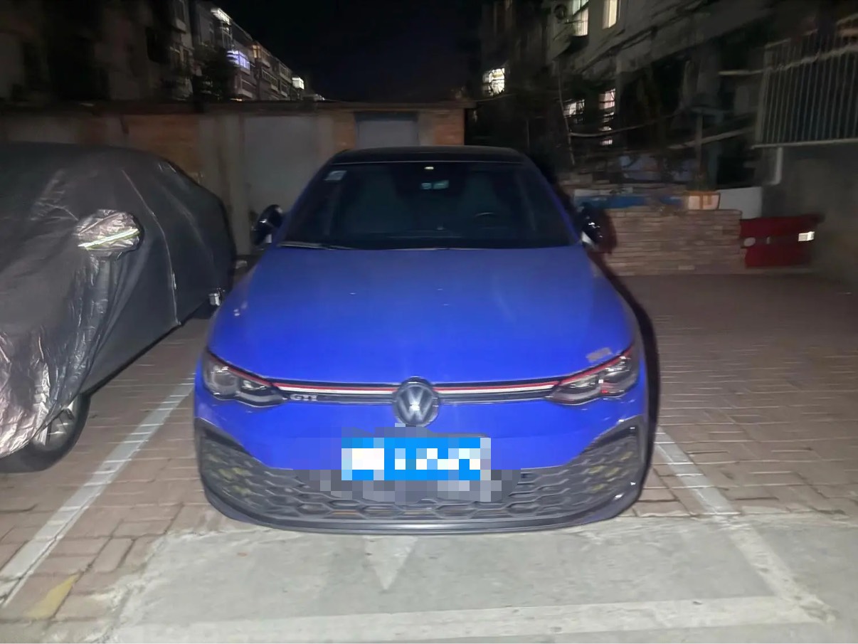 Volkswagen GolfGTI 2023 immagine di auto #2