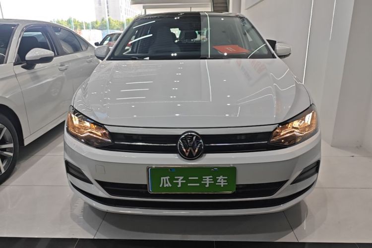 Volkswagen Polo 2023 car image #3