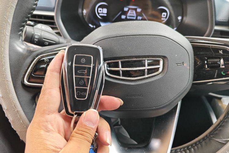GEELY Emgrand 2022 #11 GEELY Emgrand 2022 car image #11