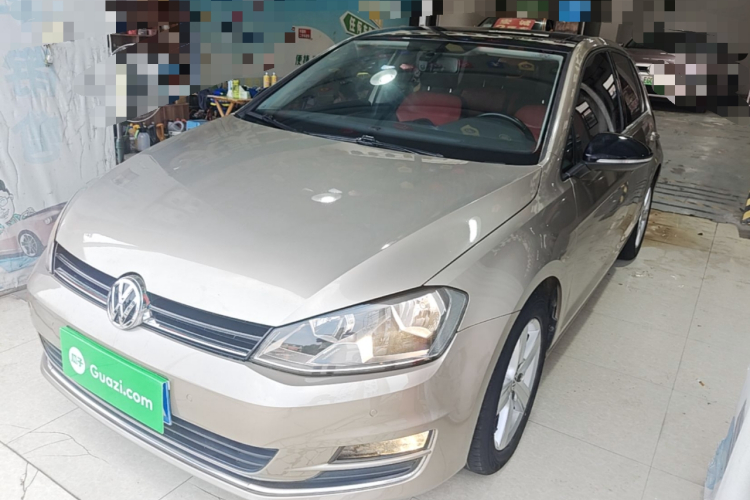 Volkswagen Golf 2017 car image #2