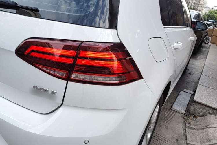 Volkswagen Golf 2019 #8 Volkswagen Golf 2019 car image #8