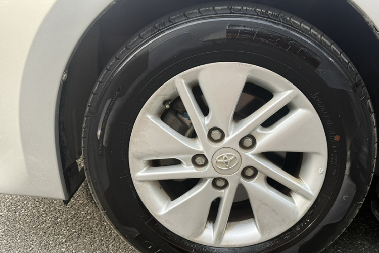 Toyota Corolla 2017 #10 Toyota Corolla 2017 car image #10