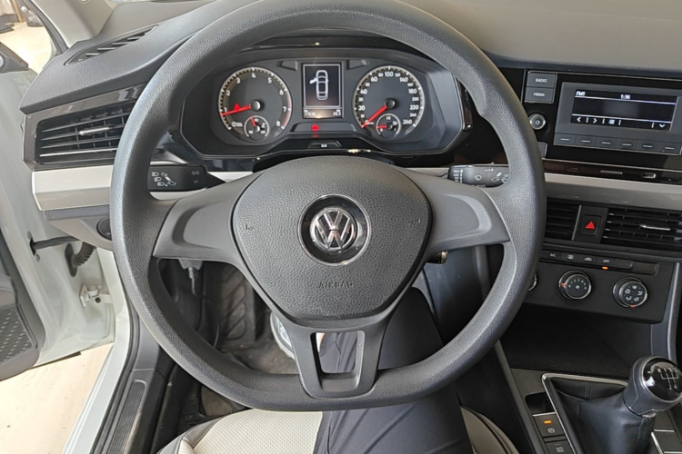 Volkswagen Bora 2020 car image #11