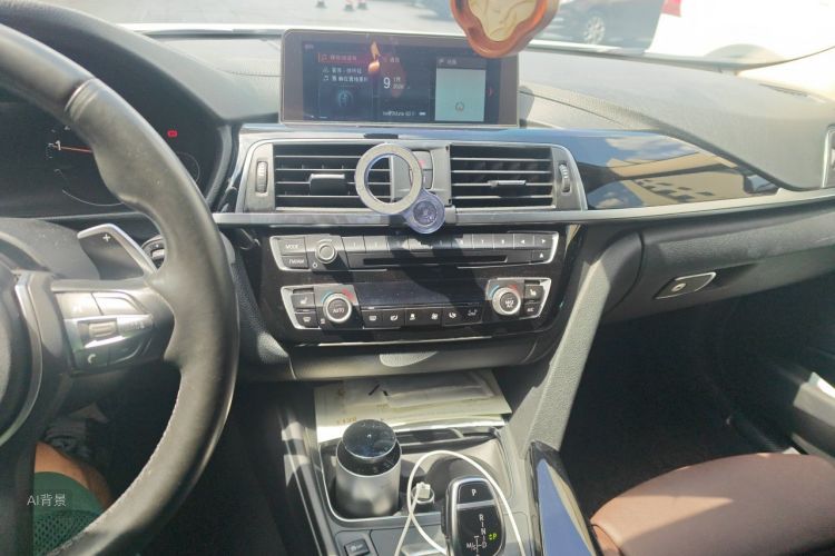 BMW 3 Series 2019 car image #15