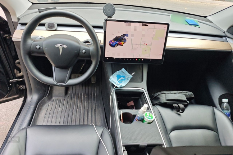 Tesla Model Y 2021 #11 Tesla Model Y 2021 car image #11