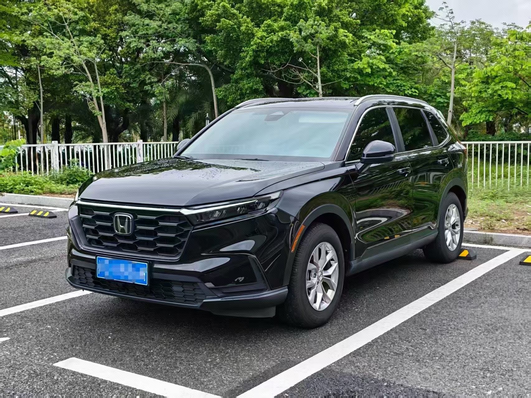 Honda CR-V 2024 car image 