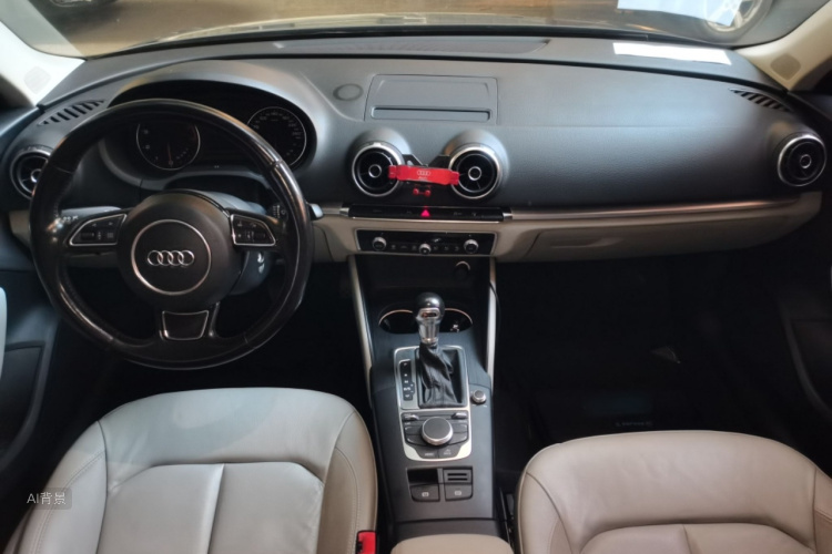 Audi A3 2015 car image #11