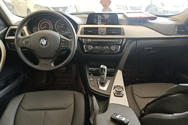 BMW 3 Series 2016 #10 BMW 3 Series 2016 car image #10