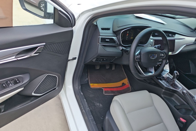 GEELY Binray 2019 imagen de coche #16