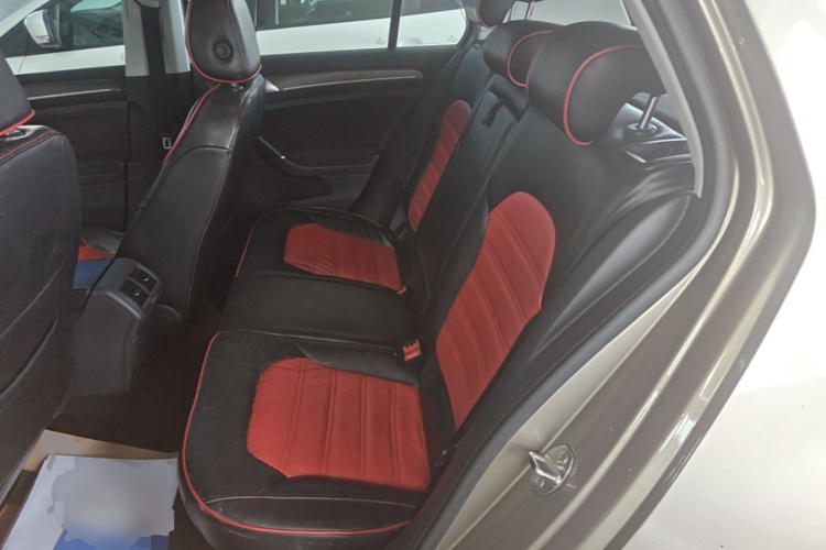 Volkswagen Golf 2016 car image #17