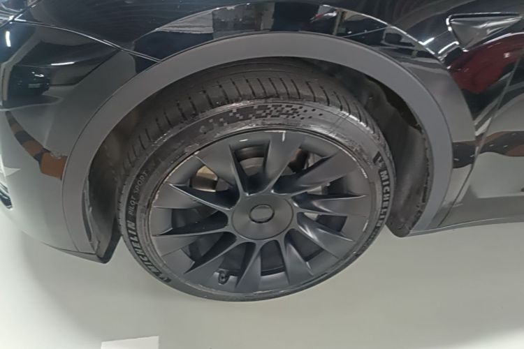 Tesla Model Y 2022 #9 Tesla Model Y 2022 car image #9