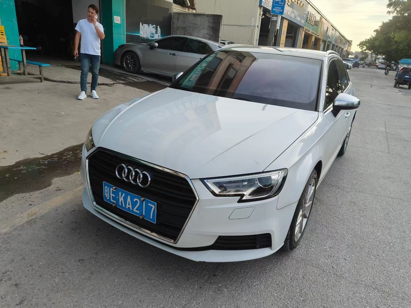 2017 2017 car image