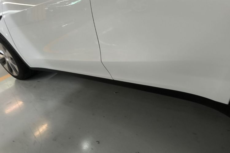 Tesla Model Y 2022 #27 Tesla Model Y 2022 car image #27