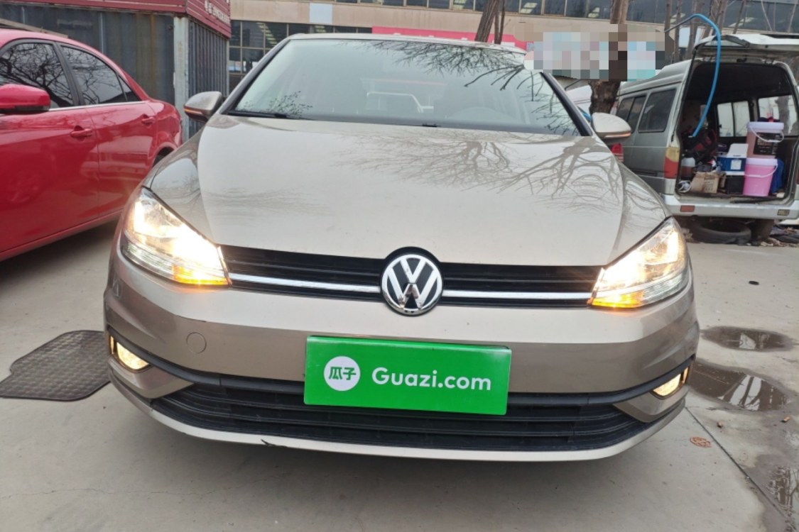 Volkswagen Golf 2019 car image #5