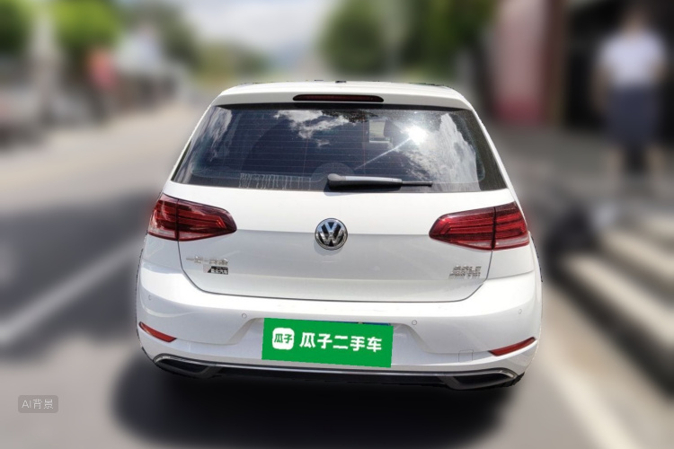 Volkswagen Golf 2020 car image #6