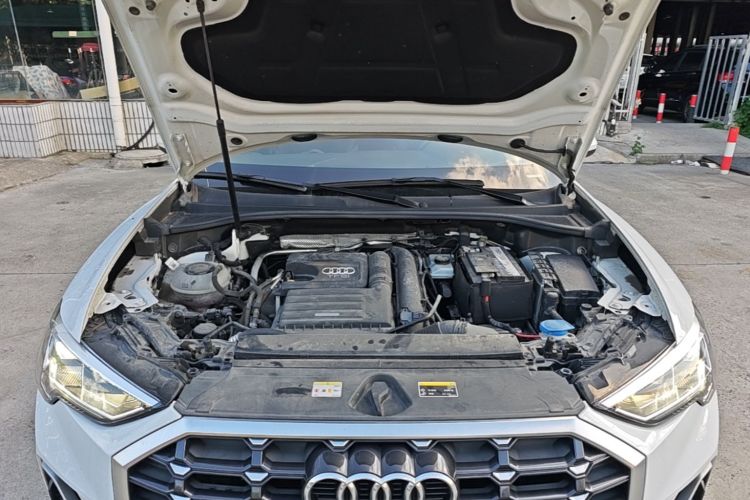 Audi Q3 2021 #20 Audi Q3 2021 car image #20