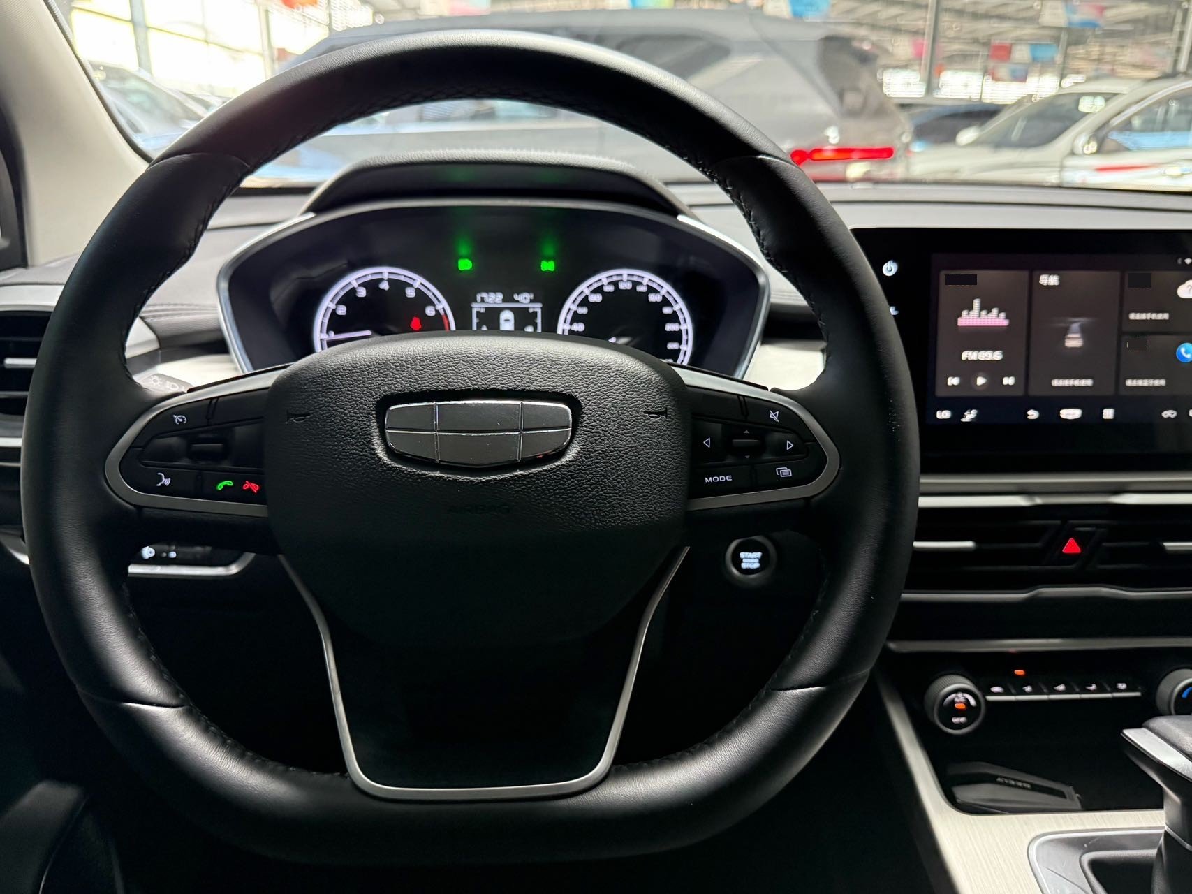 GEELY Coolray 2025 car image #8