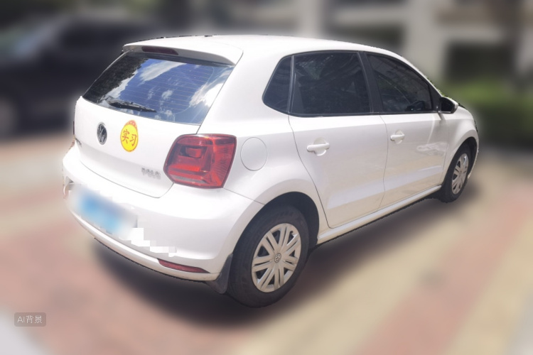 Volkswagen Polo 2015 car image #7