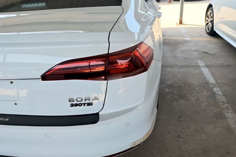 Volkswagen Bora 2022 car image #8