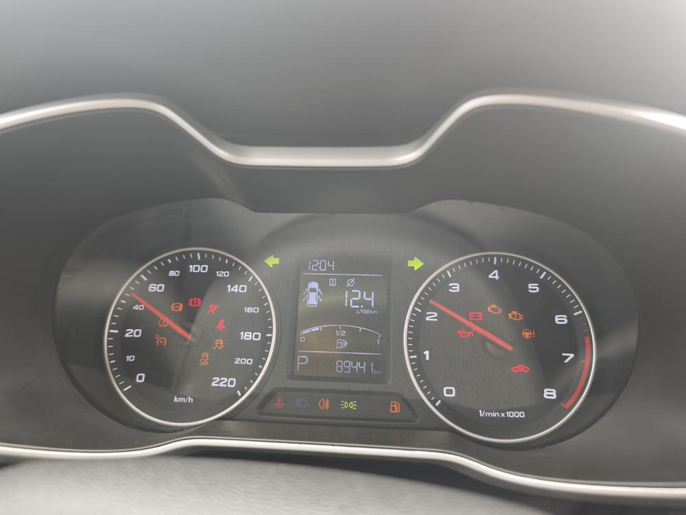 MG ZS 2017 #8 MG ZS 2017 car image #8