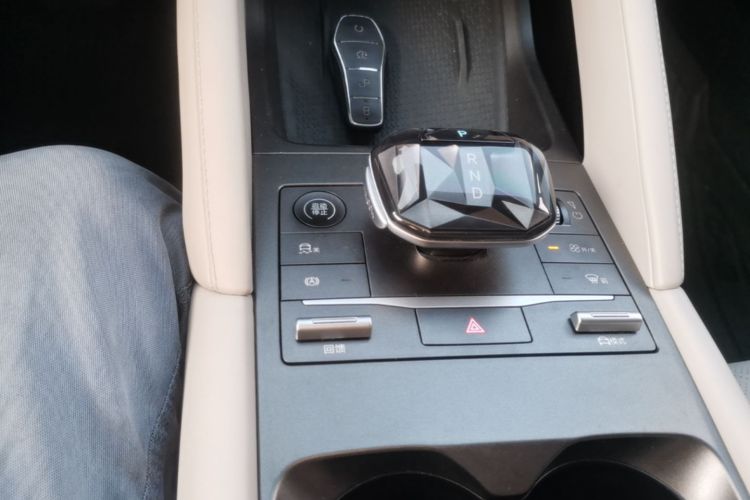 BYD YuanUP 2024 #18 BYD YuanUP 2024 imagen de coche #18