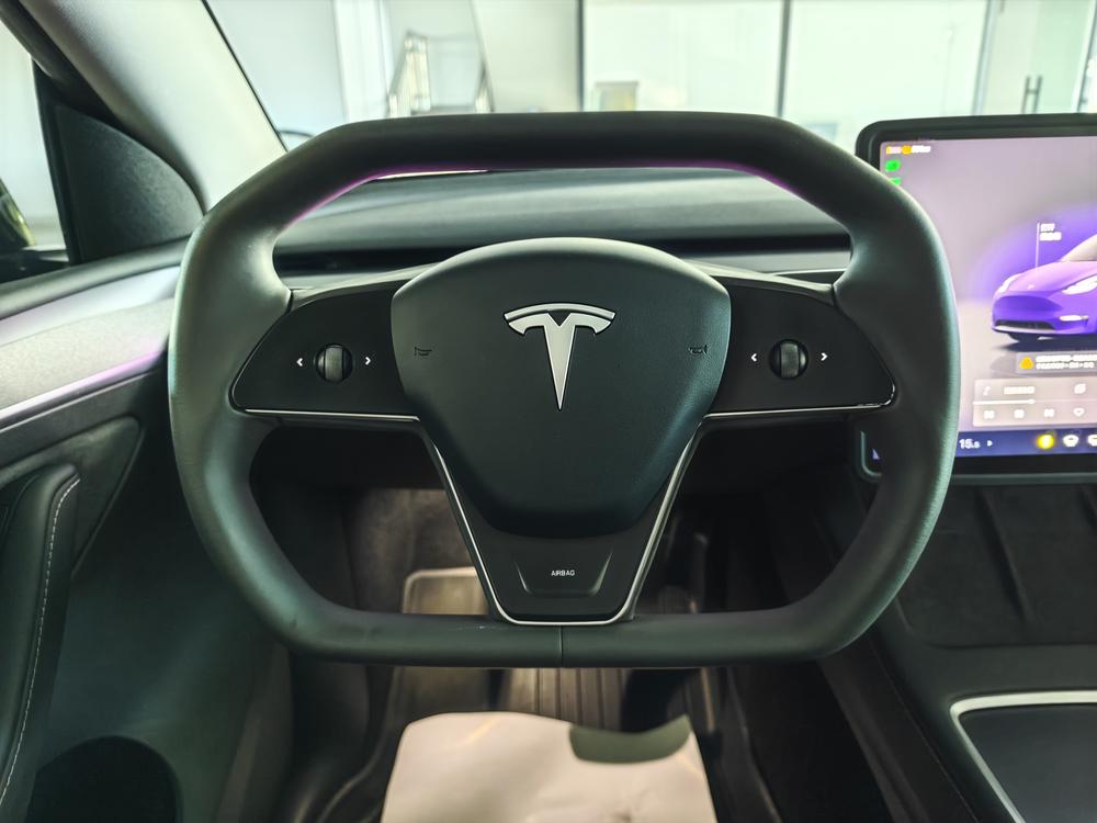 Tesla Model Y 2023 #11 Tesla Model Y 2023 car image #11