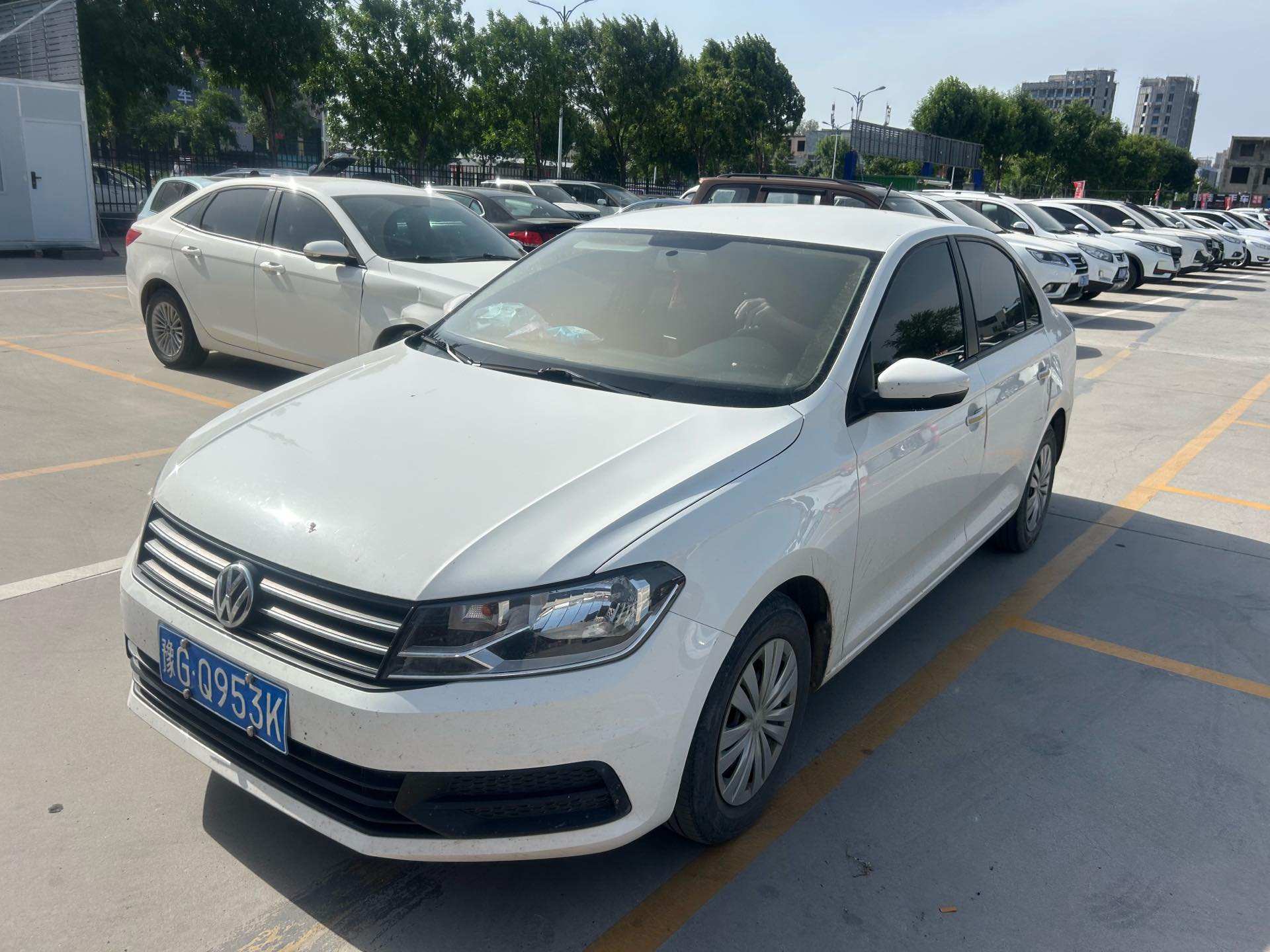 Volkswagen Santana 2022 image de voiture 