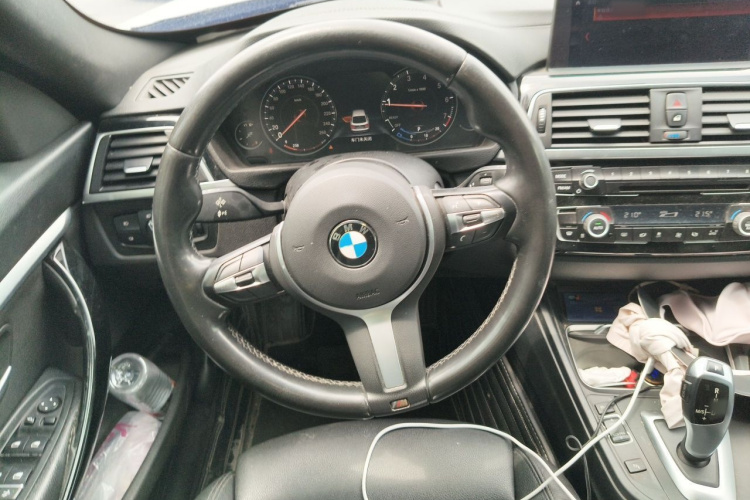 BMW 3 Series GT 2020 #15 BMW 3 Series GT 2020 car image #15