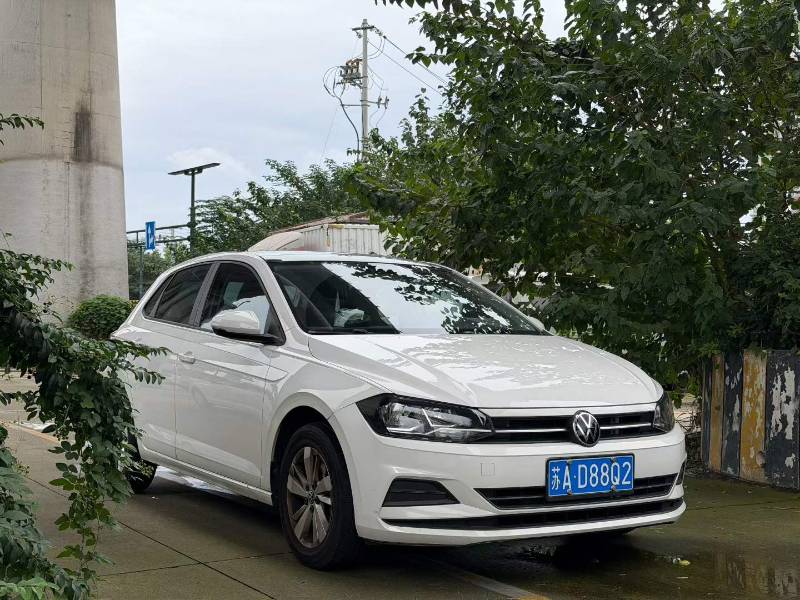 Volkswagen Polo 2022 immagine di auto 