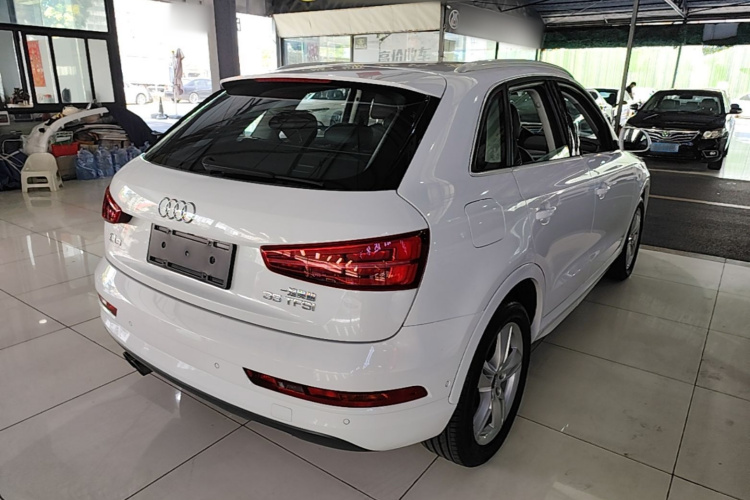 Audi Q3 2016 imagen de coche #7