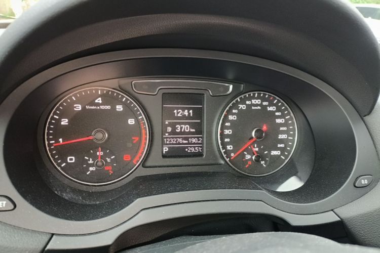 Audi Q3 2018 #12 Audi Q3 2018 car image #12