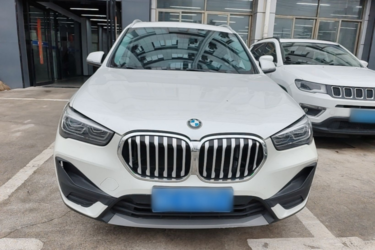 BMW X1 2022 #3 BMW X1 2022 car image #3