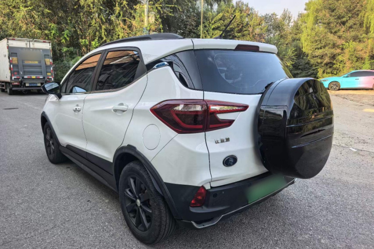 BYD Yuan New Energy 2019 #5 BYD Yuan New Energy 2019 car image #5