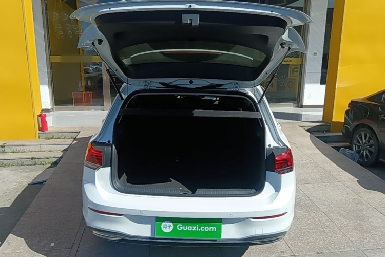 Volkswagen Golf 2021 #19 Volkswagen Golf 2021 car image #19