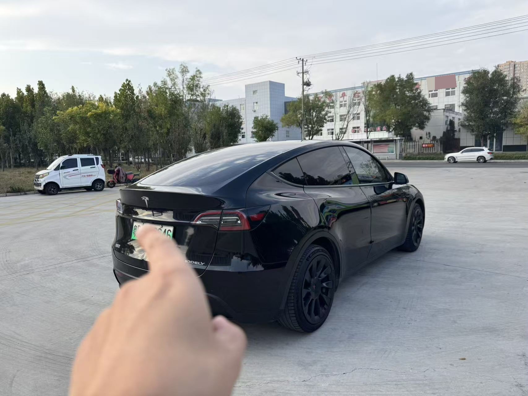 Tesla Model Y 2021 #6 Tesla Model Y 2021 immagine di auto #6