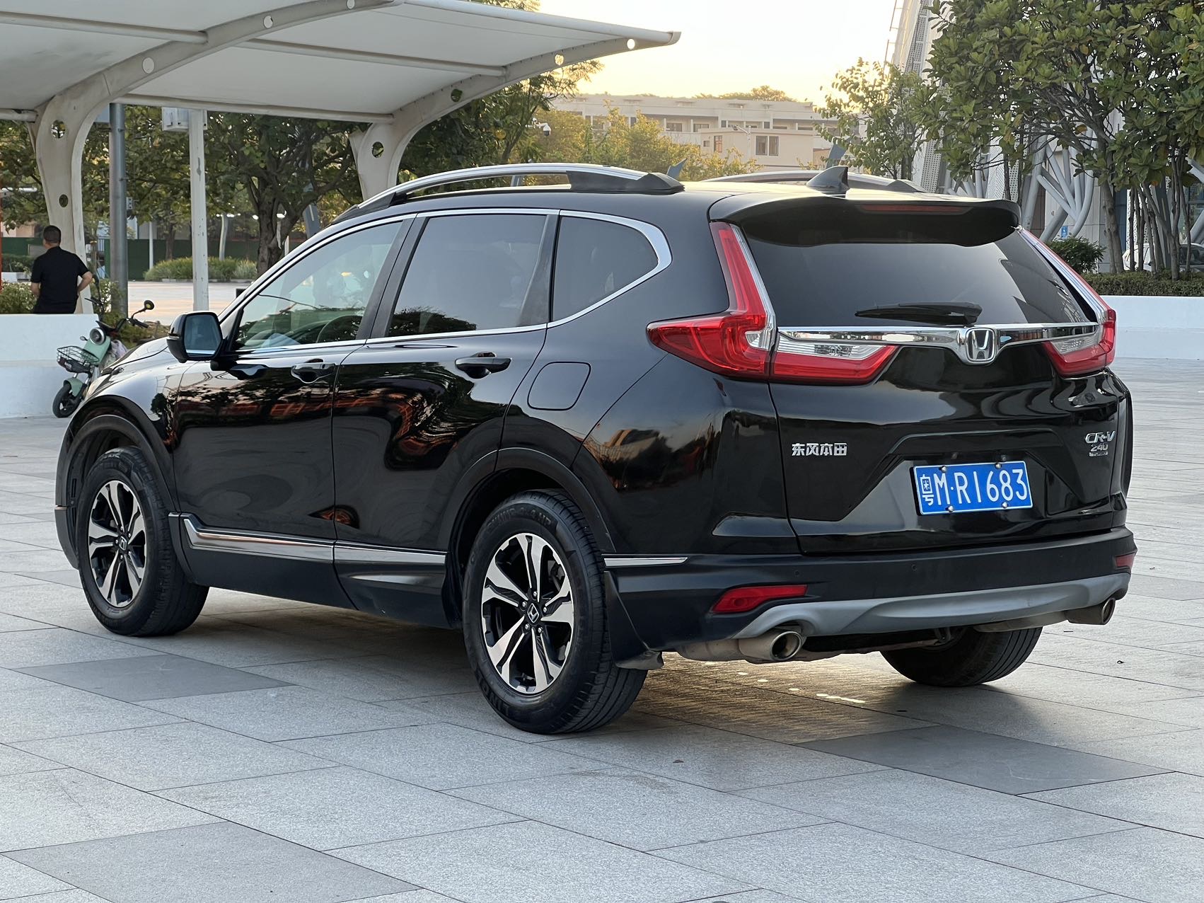 Honda CR-V 2019 car image #4