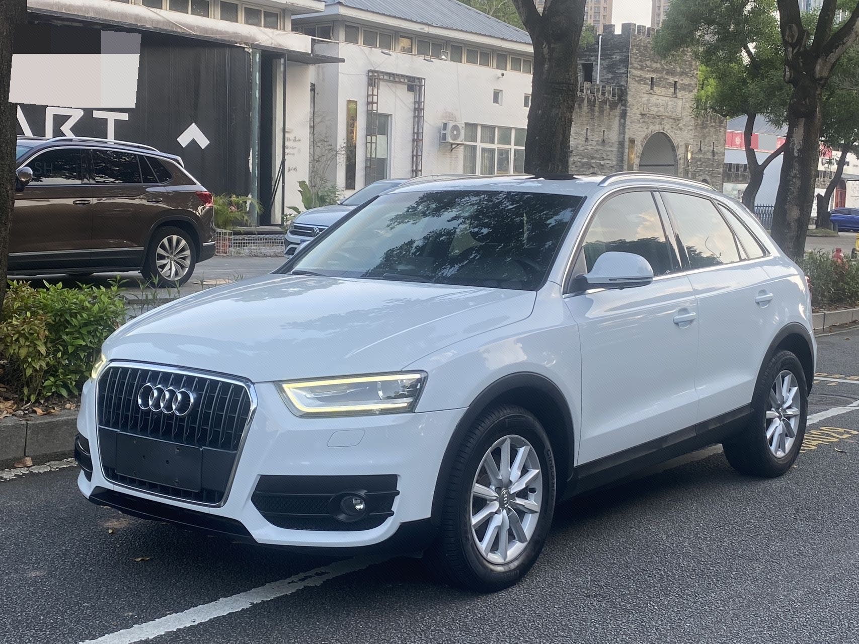 Audi Q3 2015 car image 