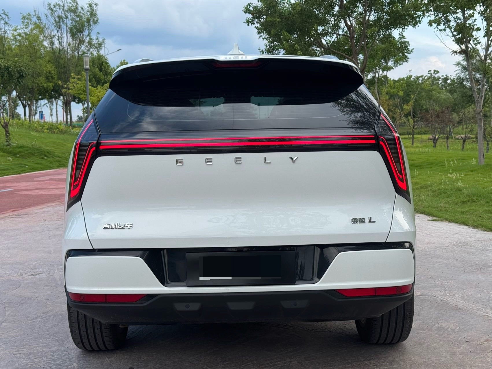 GEELY Boyue L 2025 car image #5