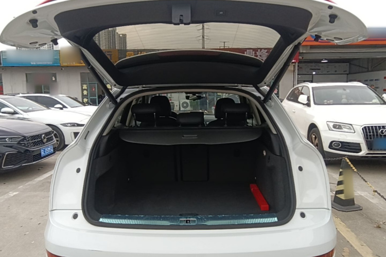 Audi Q3 2017 #19 Audi Q3 2017 car image #19