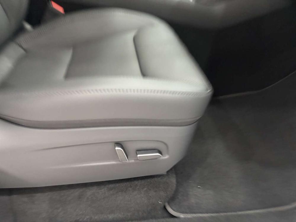 Tesla Model Y 2026 #24 Tesla Model Y 2026 immagine di auto #24