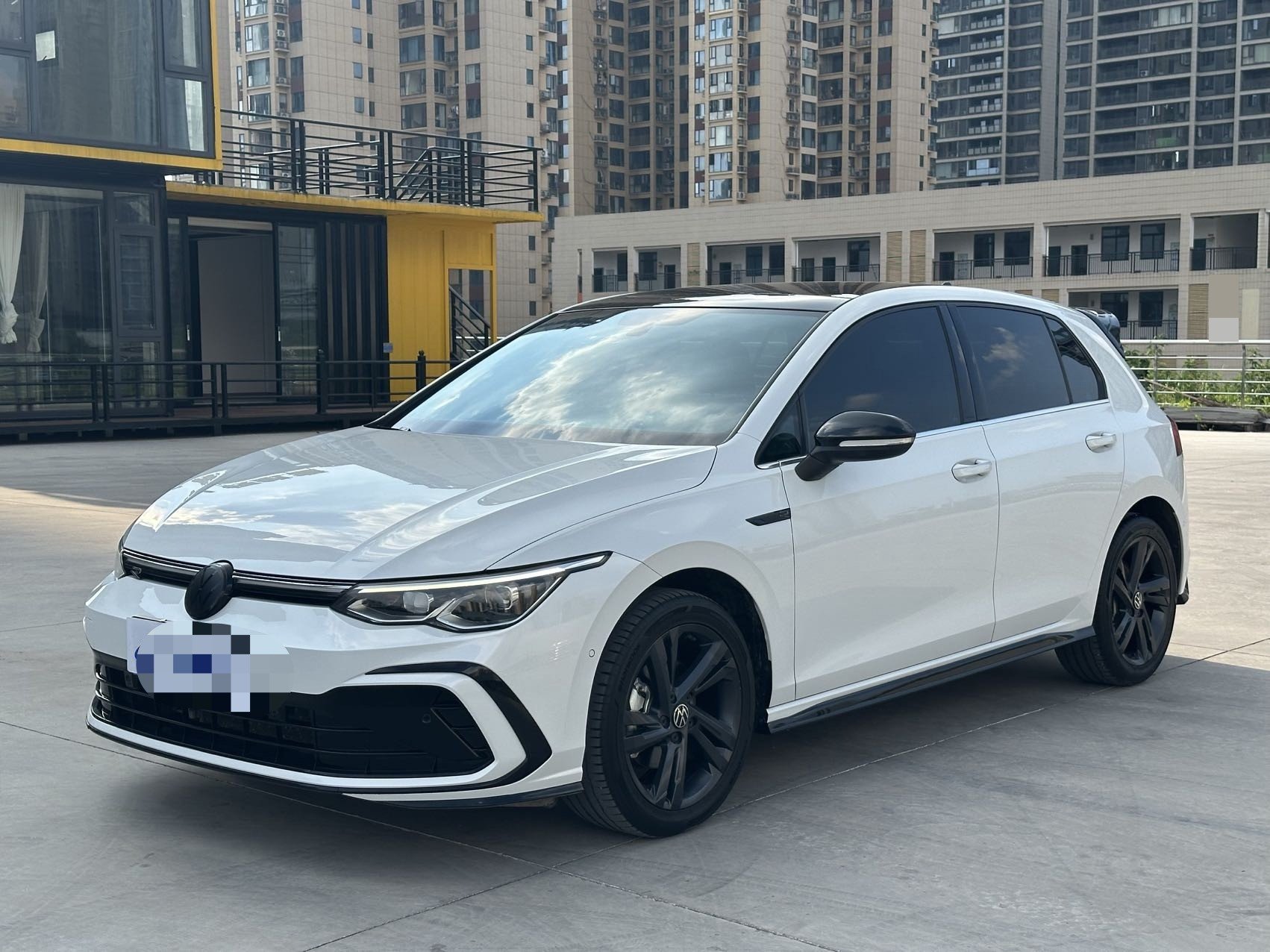 Volkswagen Golf 2022 car image 
