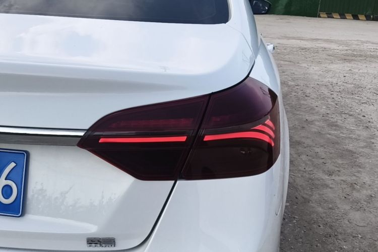 GEELY Emgrand 2020 #8 GEELY Emgrand 2020 car image #8