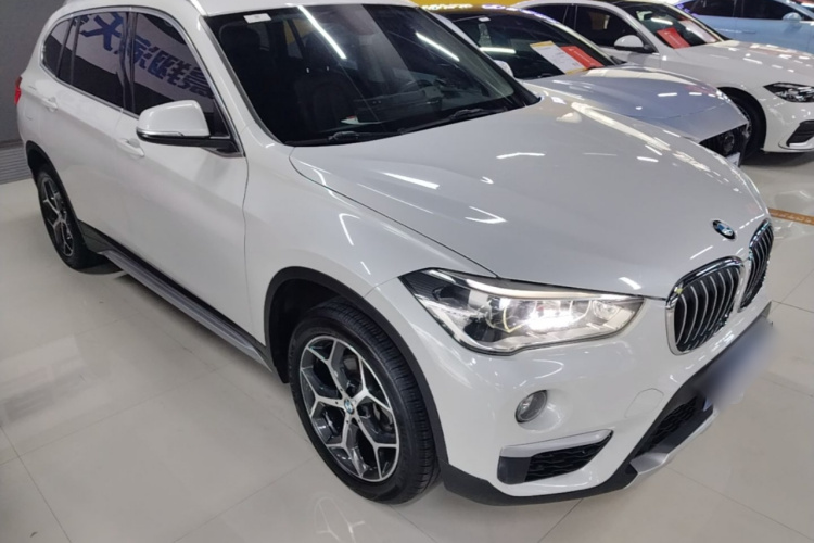 BMW X1 2018 #4 BMW X1 2018 car image #4